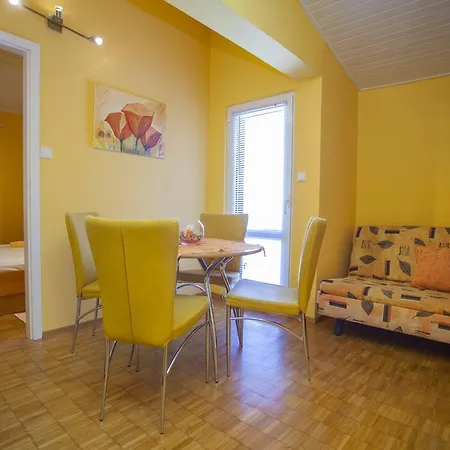 Neda Pensionat Makarska