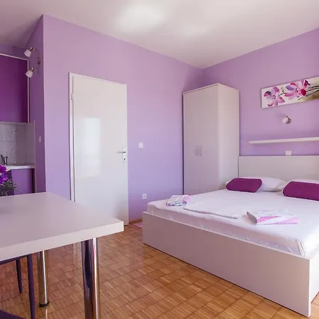 威拉内达酒店 马卡尔斯卡