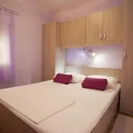 Neda 3* Макарска