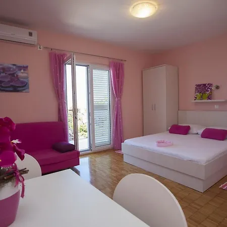 Neda Vendégház Makarska